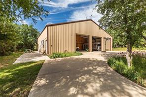 420 Private Road 1400 E - Photo 19