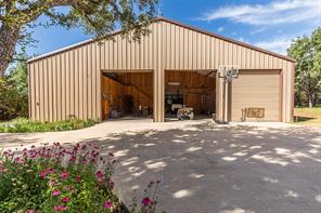 420 Private Road 1400 E - Photo 3