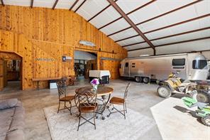 420 Private Road 1400 E - Photo 34