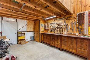 420 Private Road 1400 E - Photo 37