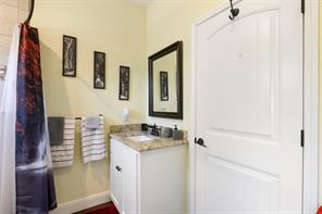 141 Eagle Point Cove - Photo 23