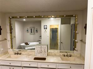 203 Jane Street - Photo 18