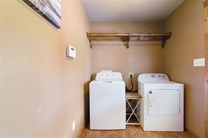 285 5th Street NE - Photo 15