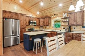 351 Private Road 6294 - Photo 9