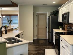 109 Private Road 916 - Photo 15