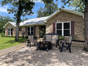 109 Private Road 916 - Photo 5