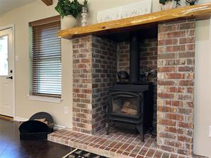 109 Private Road 916 - Photo 8