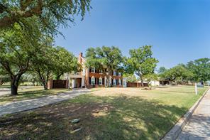 1002 E Lindsey Street - Photo 3