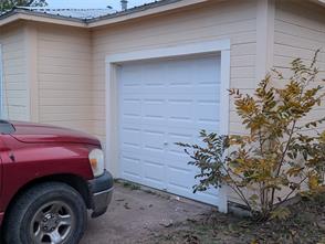 3223 Travis Street - Photo 11