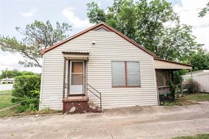706 E Highway 82 - Photo 4