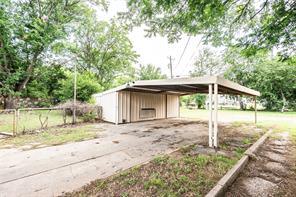 706 E Highway 82 - Photo 5