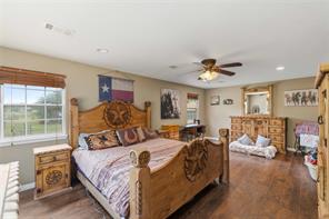 304 N Victor Street - Photo 9