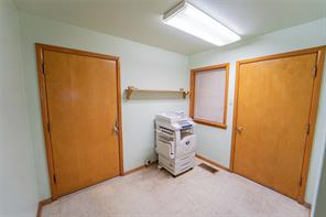 514 W Walker Street - Photo 18