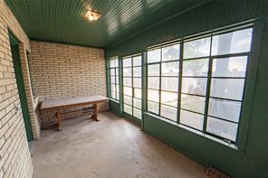 514 W Walker Street - Photo 7