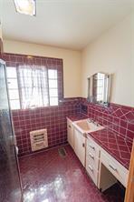 514 W Walker Street - Photo 8