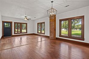 207 W 3rd Street - Photo 4