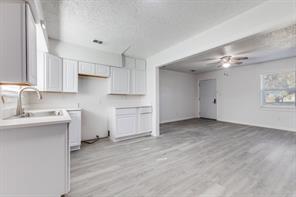 12900 Quail Drive - Photo 3