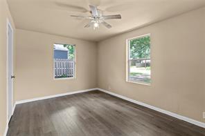 708 E COMMERCE - Photo 28