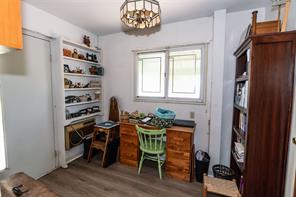 517 E Locust Street - Photo 25