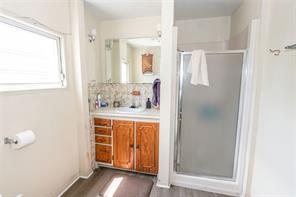 517 E Locust Street - Photo 26