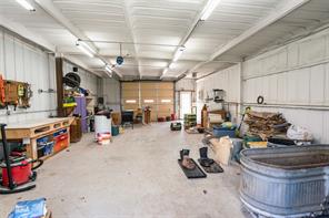 517 E Locust Street - Photo 27