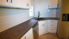 401 W Carolina Street - Photo 5
