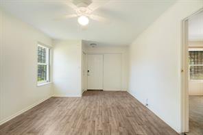 602 S Hall Street - Photo 15