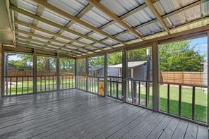 602 S Hall Street - Photo 18