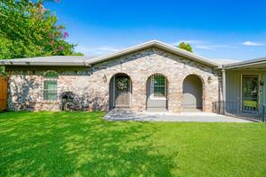 602 S Hall Street - Photo 2