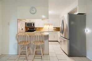 602 S Hall Street - Photo 7