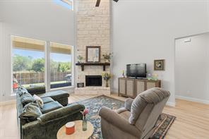 805 Willowbanks Drive - Photo 3
