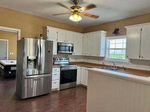 203 Avenue C - Photo 7