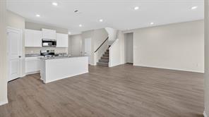 201 Brooks Street - Photo 20