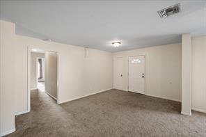 807 E Tyler Street - Photo 3