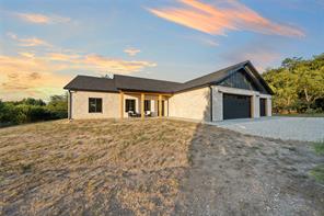 201 Private Road 4296