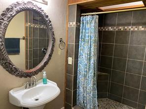603 W 11th Street - Photo 24