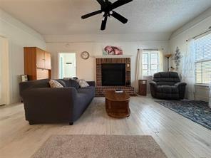 209 S Canton Street - Photo 14