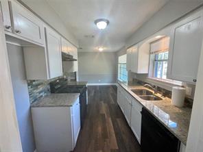 3008 Arapaho Road - Photo 3