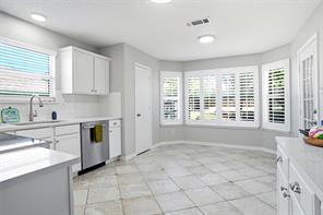 1105 Doreen Street - Photo 9