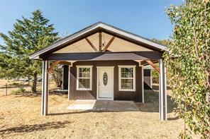 106 Northcott Street - Photo 2