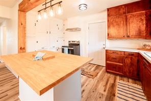 801 N Avenue A - Photo 11