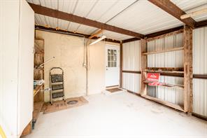 801 N Avenue A - Photo 26