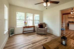 801 N Avenue A - Photo 3