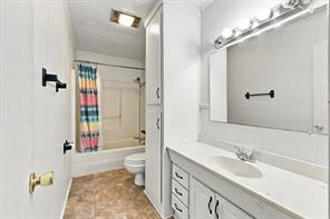 3357 E Fm 323 - Photo 19