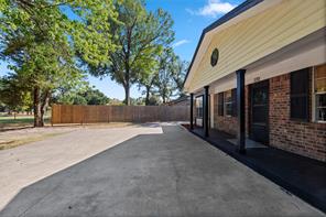 170 County Road 1211 - Photo 3