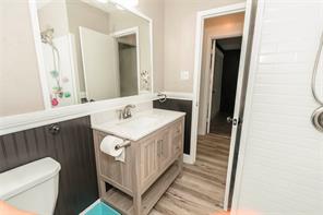 105 Benton Street - Photo 18