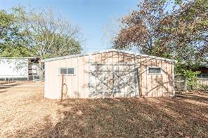 105 Benton Street - Photo 29