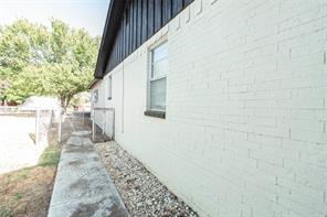 105 Benton Street - Photo 30
