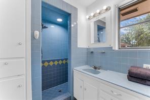 817 E Holly Lane - Photo 12