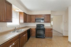 8913 Wilbur Street - Photo 12